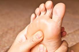 Best Foot Forward, Alleviate Foot Pain, Reduce Foot Pain by following these simple instructions